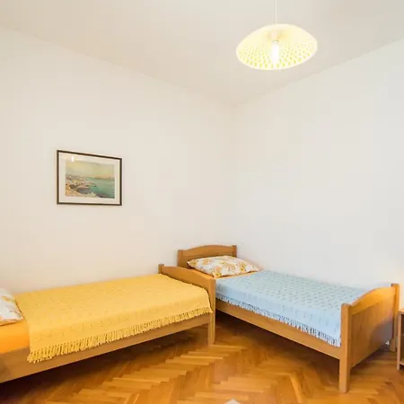 Apartment Samac *